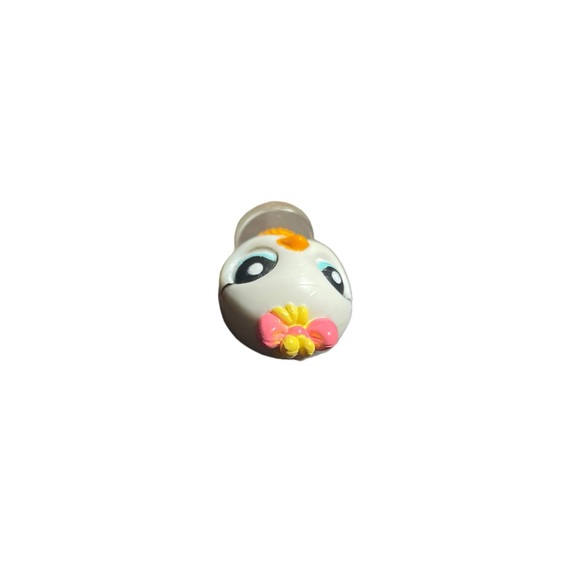 littlest pet shop # t143 teeniest tiniest teensies white baby chicken chick - Picture 5 of 6